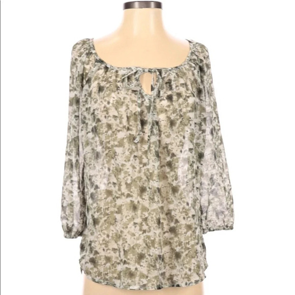 Maurice’s small sheer boho crochet blouse - Picture 1 of 6
